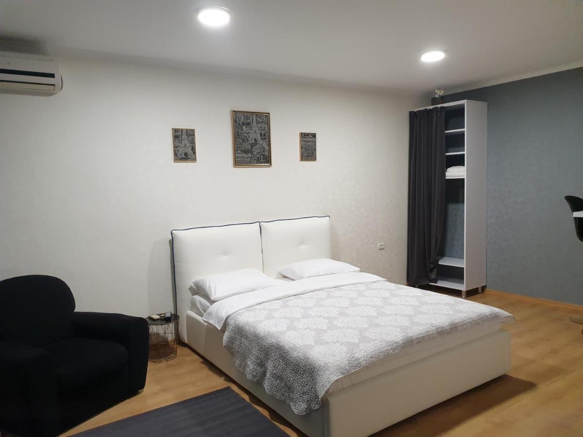 Appartement Studio In The Center à Chişinău Extérieur photo