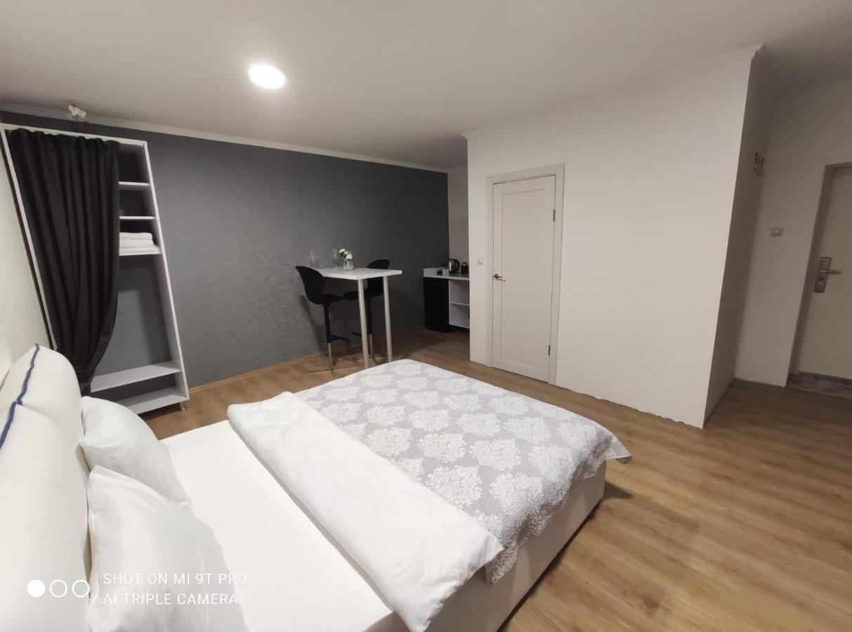 Appartement Studio In The Center à Chişinău Extérieur photo